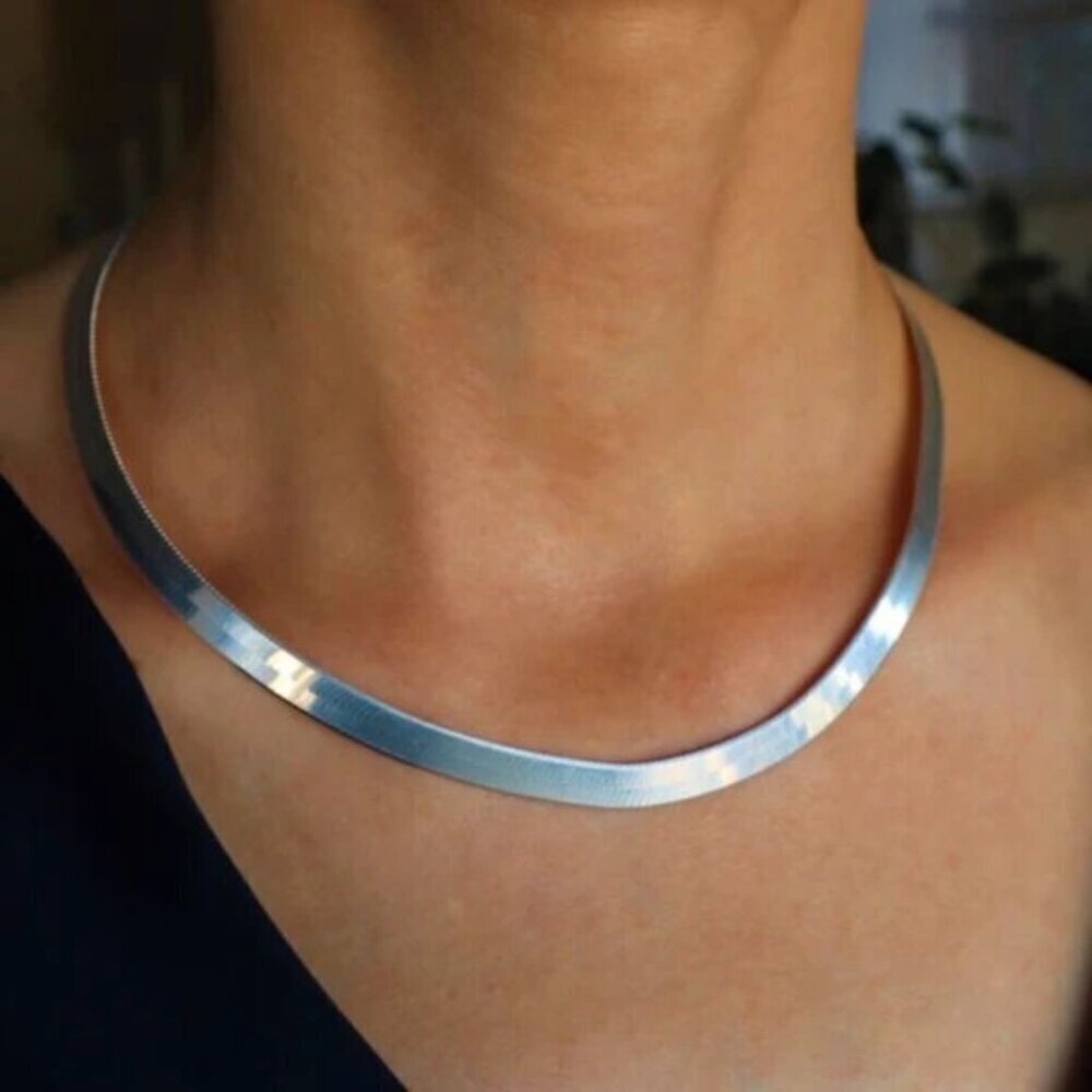 4.5mm thick Sterling Silver 18" Herringbone necklace snake chain ๐ - Picture 6 of 6